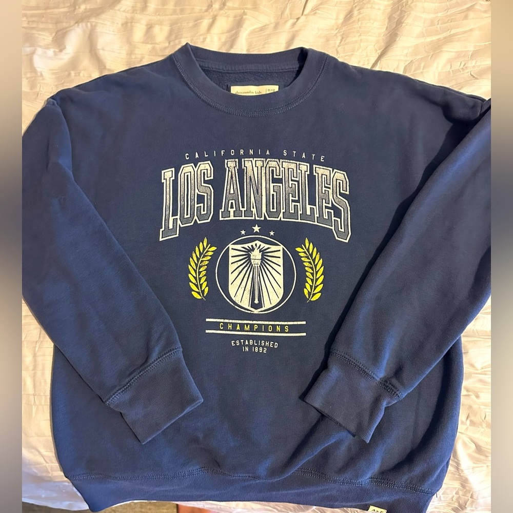 Abercrombie girls crewneck in light Navy